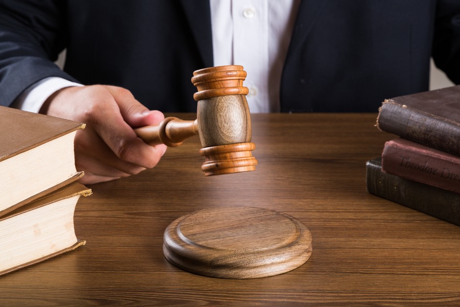 上海刑事辩护律师解读：刑事拘留后无罪释放，如何申请国家赔偿？